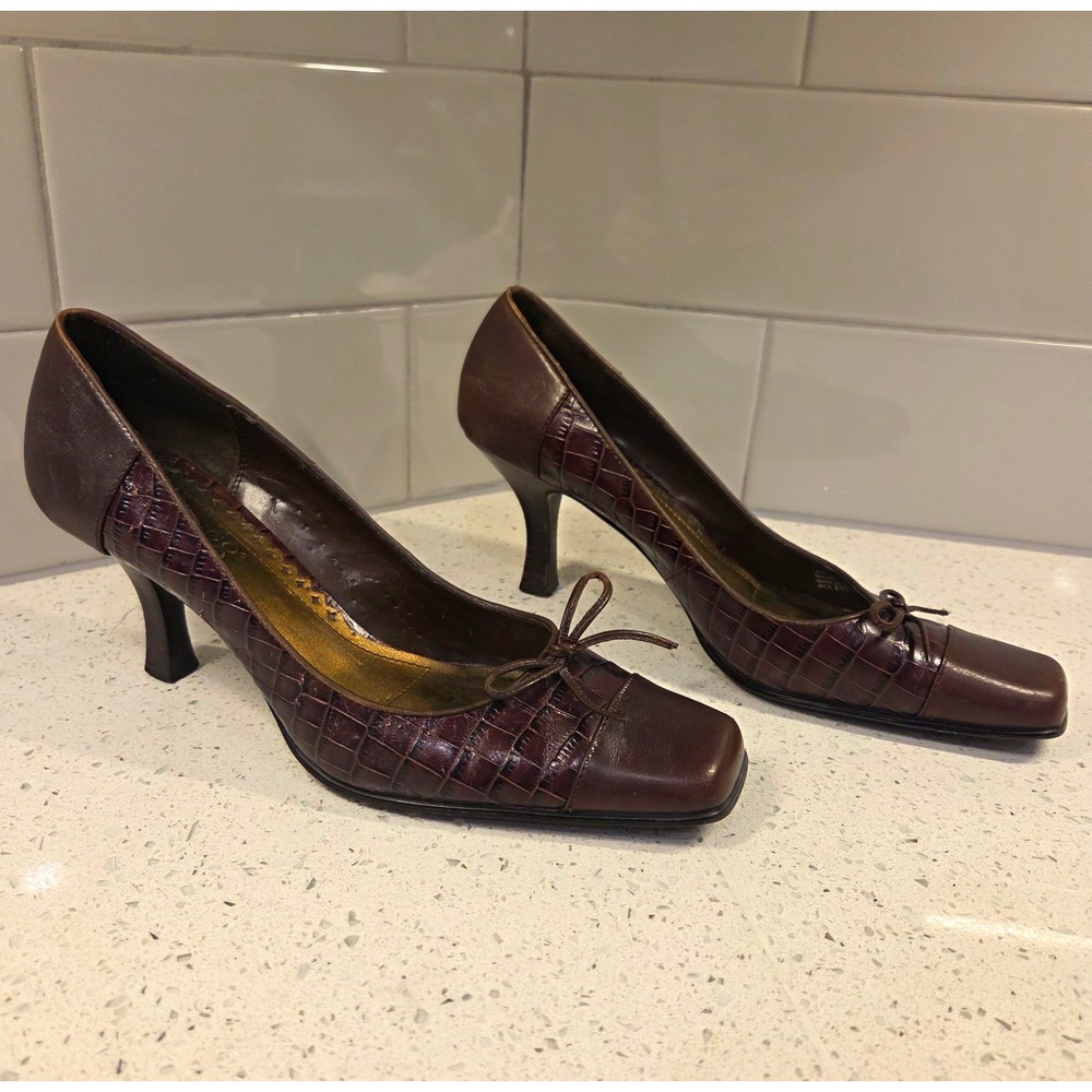 Franco Sarto Brown Croc Embossed Leather Square Toe Bow Pumps 8.5M